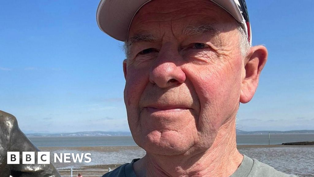 Eco-resident calls for ban on artificial grass