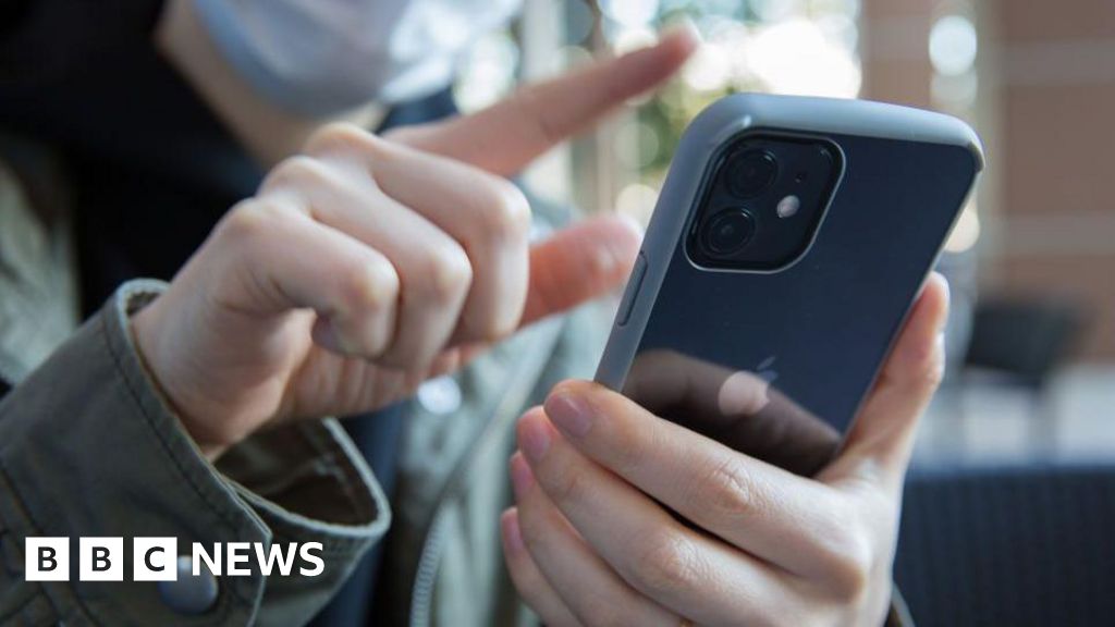 UK backs down in Apple privacy row, US says