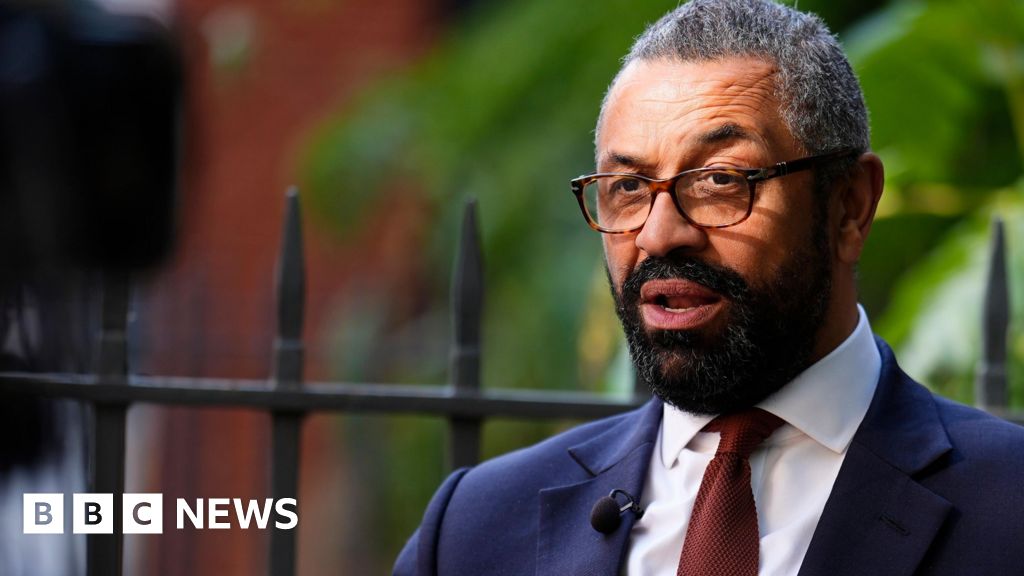 Conservatives vow to outlaw council four-day week