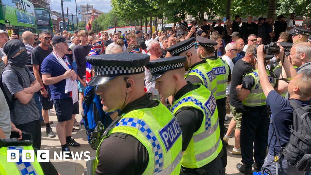 At least one arrest made as rival protests held in Leeds