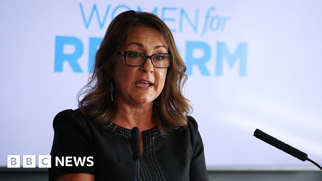 Embattled Reform council leader calls for backing