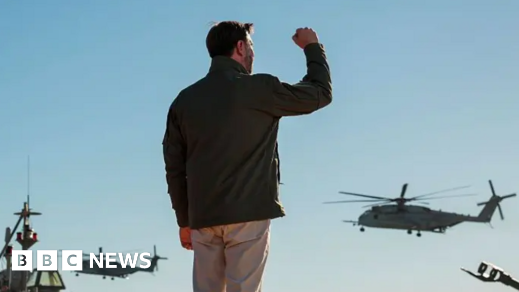 Vance celebrates US Marines 250th anniversary with live artillery demo