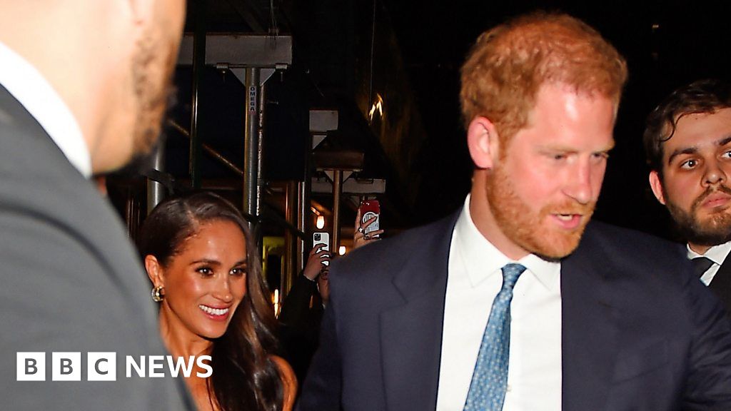 The Moment Before Prince Harry And Meghan S Alleged Paparazzi Car Chase