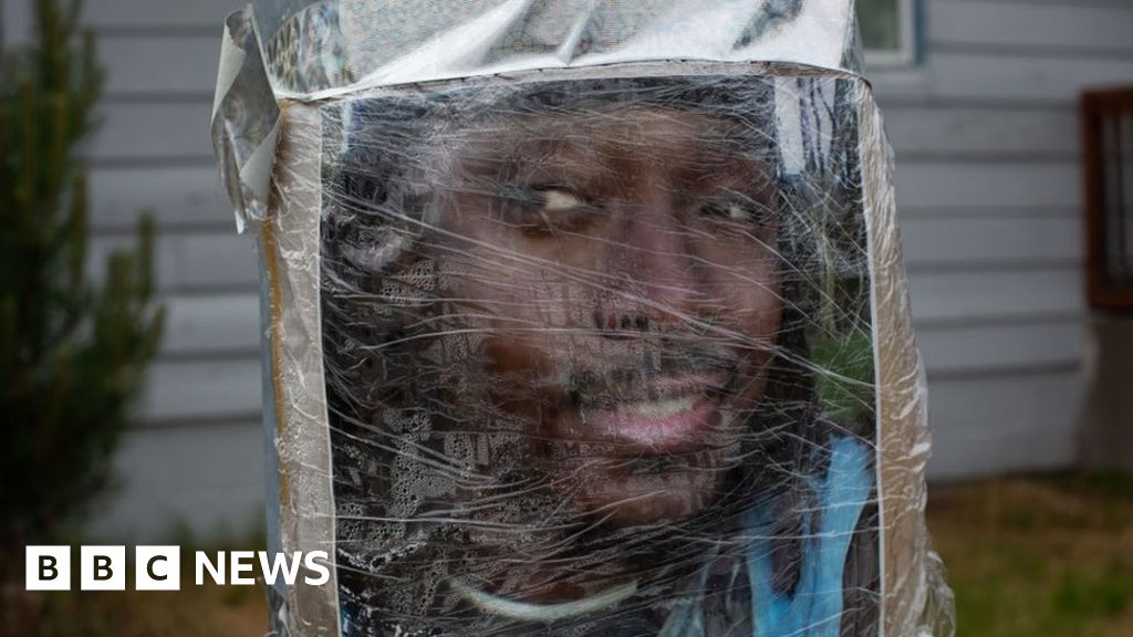 Manuel Ellis: US jury clears police officers in death of unarmed black man