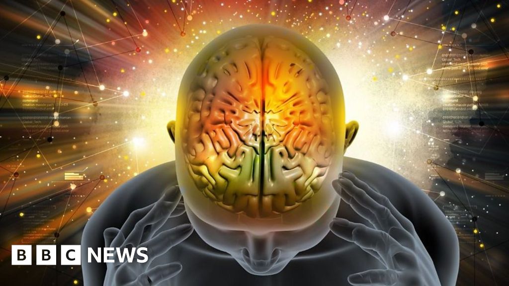 Migraine: What happens in the brain when you have one? - BBC News