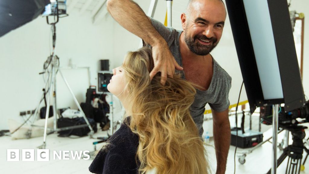 In Pictures The History Of Hairdressing Bbc News
