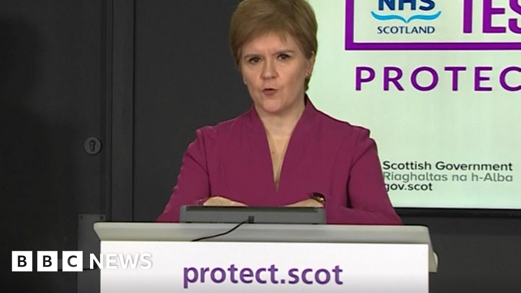 Weekend 'critical' in fight to stem Covid - Sturgeon