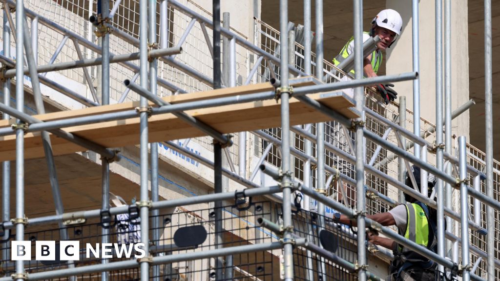 Skills shortage 'undermining new homes target'