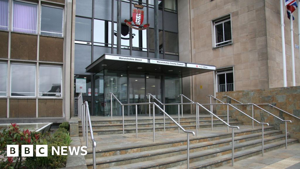 Sharp fall in complaints about council services