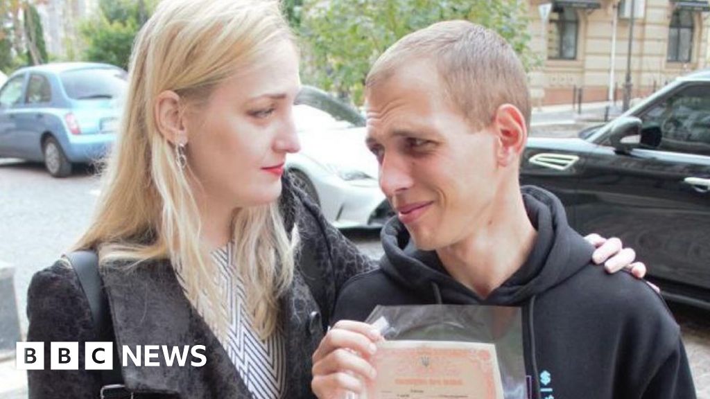 The blind Ukrainian amputee whose wife's voice kept him alive
