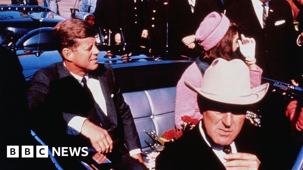 Trump memerintahkan pelepasan dokumen pembunuhan JFK dan MLK