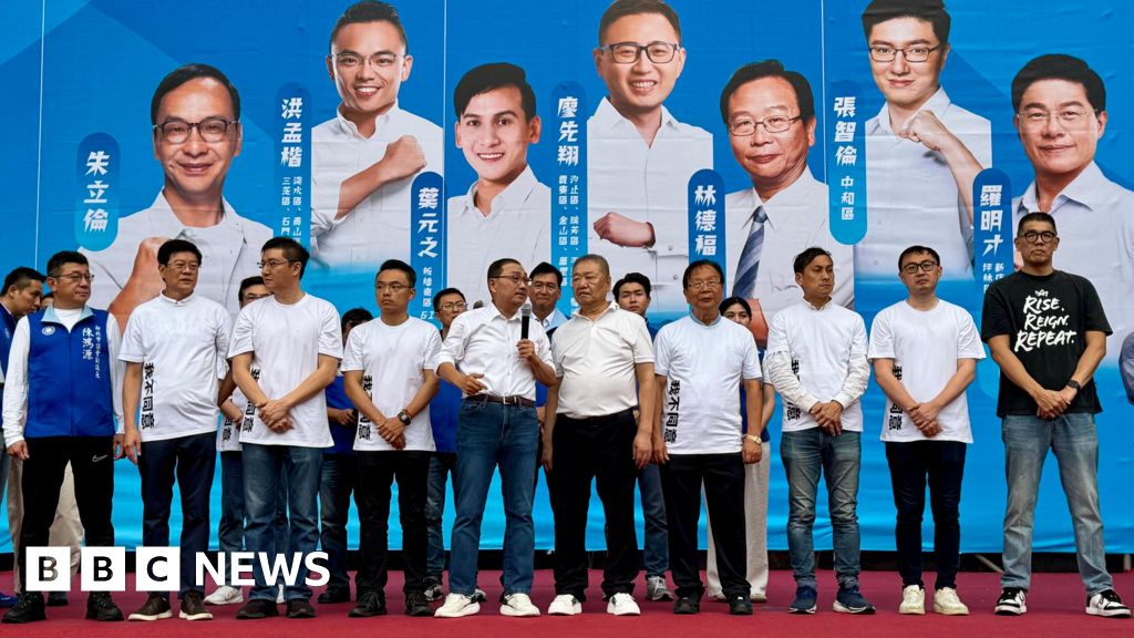 Taiwan holds controversial vote targeting 'pro-China' lawmakers thumbnail