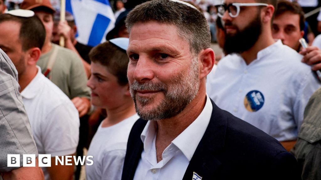 Israeli minister announces settlement plans to thwart Palestinian state
