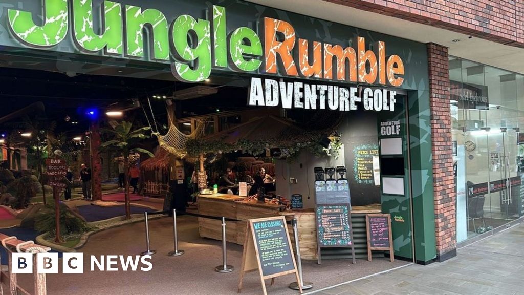 Jungle Rumble golf course in Bristol to close after 15 years - BBC News