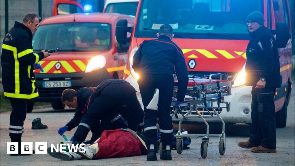 Five migrants shot in Calais mass brawl