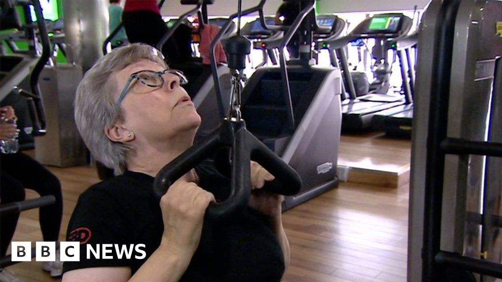 WestonsuperMare woman, 71, competitive powerlifter BBC News