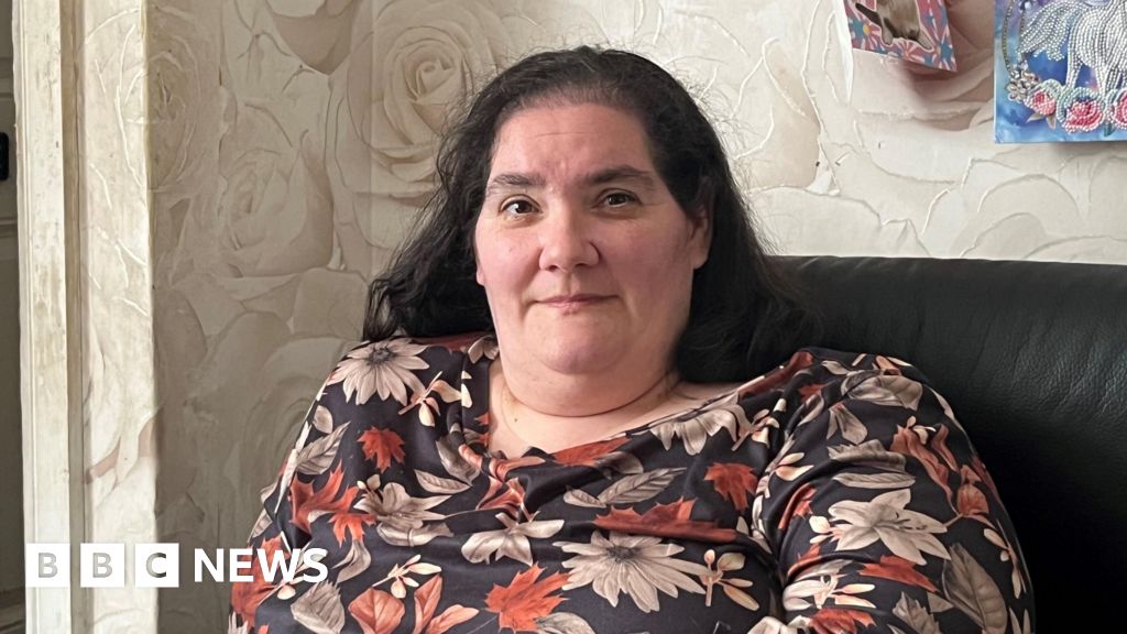 bbc.co.uk - Adrian Harms - Woking mum warns Surrey County Council over loss of food vouchers