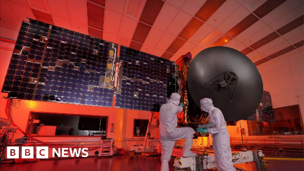 UAE Mars mission: Hope project a 'real step forward for exploration' - BBC
