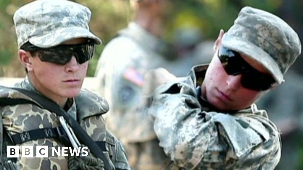 Уличный солдат слушать. Soldiers in Mask United Kingdom.