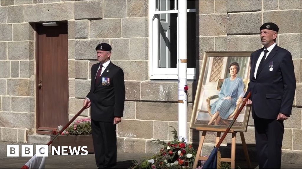 King Charles III: Bailiwick of Guernsey proclamation takes place - BBC News