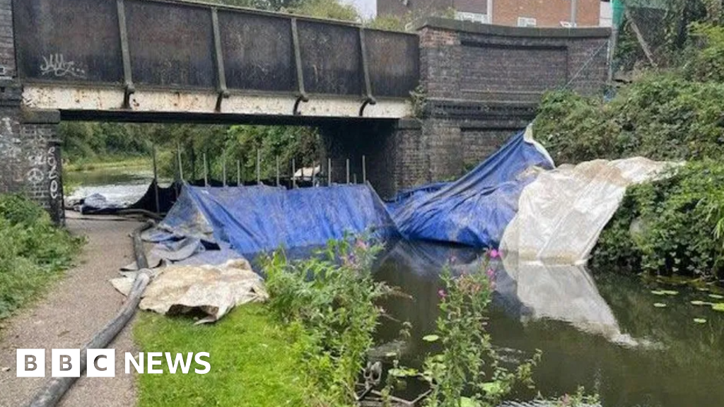 Walsall Canal cyanide spill clean-up fund gets £10k donation