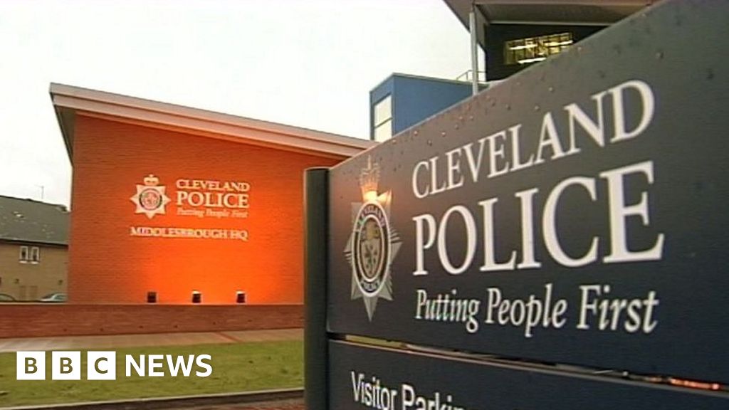 'Clueless' Cleveland Police 'putting public at risk'