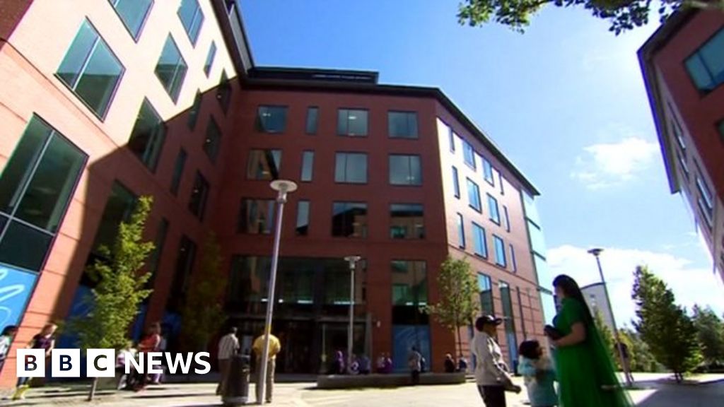 Perry Beeches III free school 'in special measures' BBC News