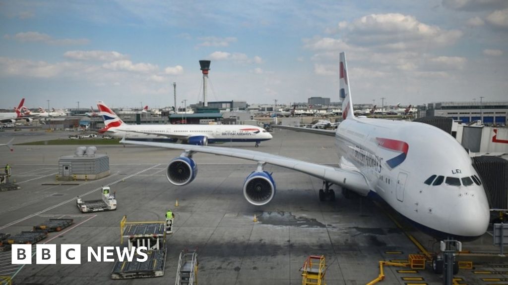 Climate change: British Airways reviews 'fuel-tankering' over climate concerns - BBC News