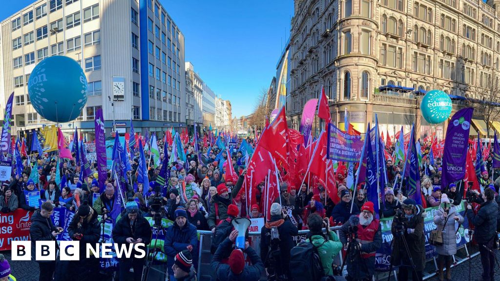 NI health review: Pay and politics dominate the news in 2024