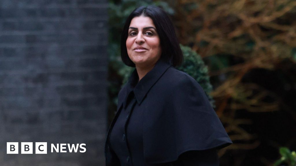 Три африкански държави се съгласяват с връщането на мигранти от Обединеното кралство след заплаха от наказателна виза