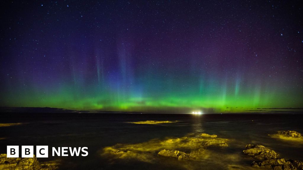 Lights, camera, action Aurora Borealis images from Scotland BBC News