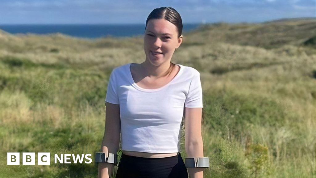 Woman ‘fractures knee’ in Boardmasters crowd surge