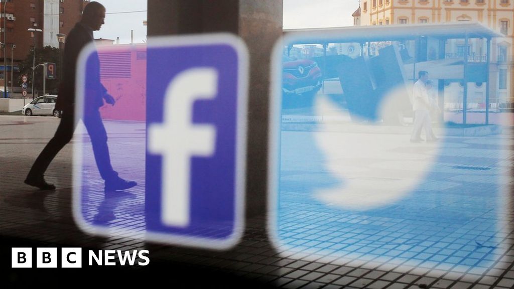 Facebook and Twitter remove accounts linked to Russia and Iran campaigns