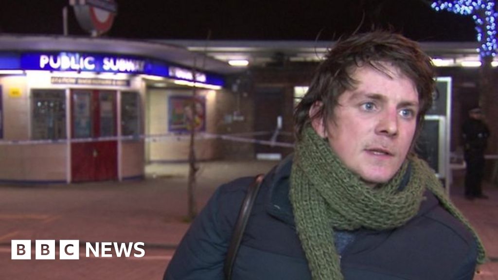 Leytonstone stabbing 'I hid behind a bin at station' BBC News