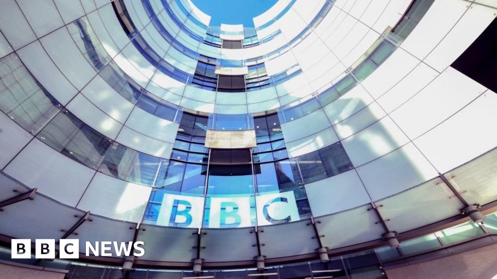 Keir Starmer commits to BBC licence fee