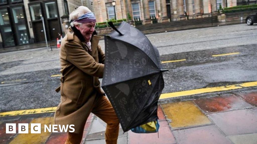 Storm Floris expected to bring strong winds and disrupt travel