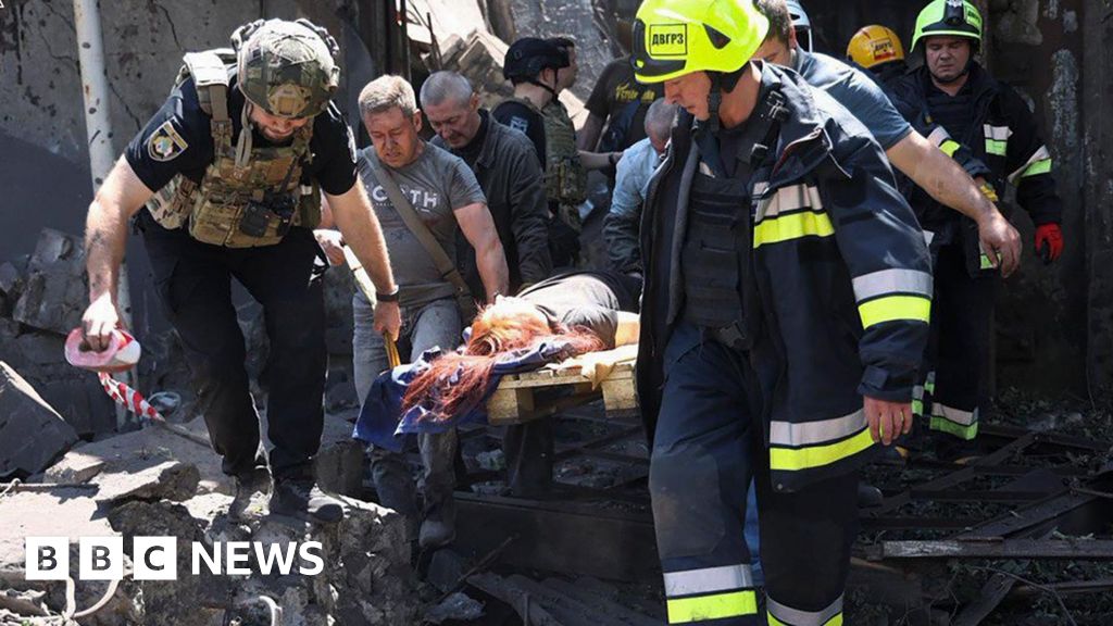 Ukraine war: 17 killed in Russian missile strikes on Dnipropetrovsk region