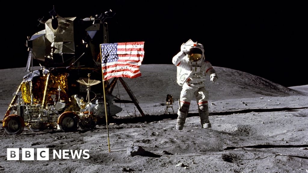 what country put the first man on the moon