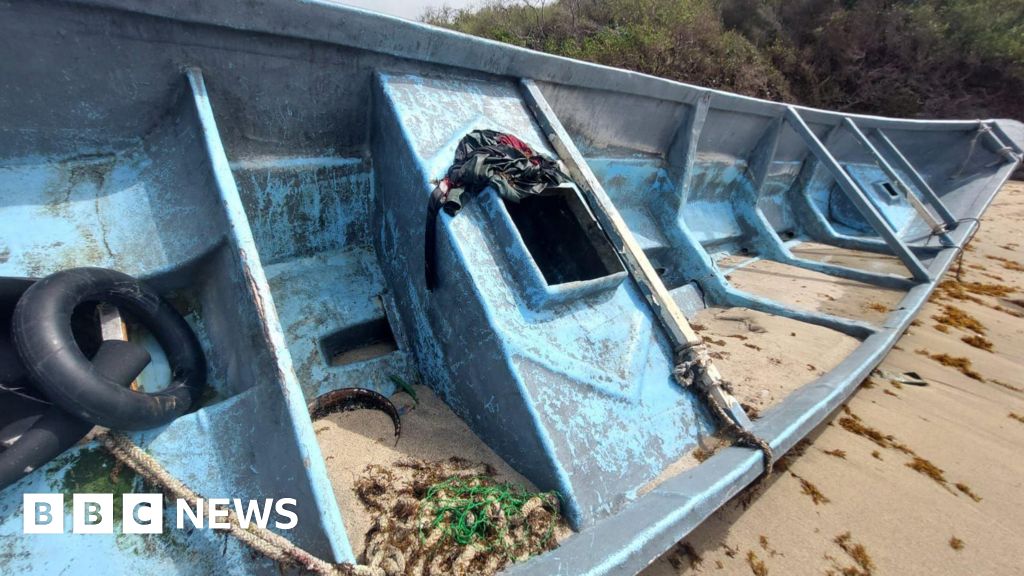 Migrant deaths: Bodies of 11 Malians found in boat on St Vincent and the Grenadines