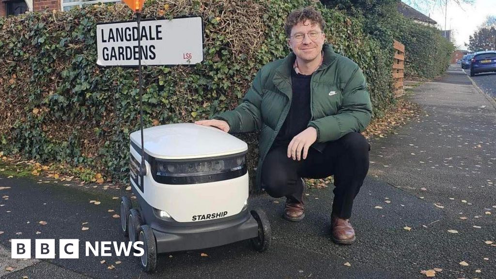Robots to deliver takeaways in student areas