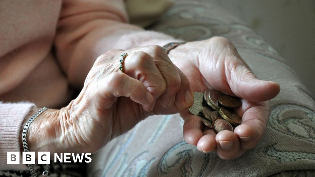 All Scottish pensioners to get winter fuel payment