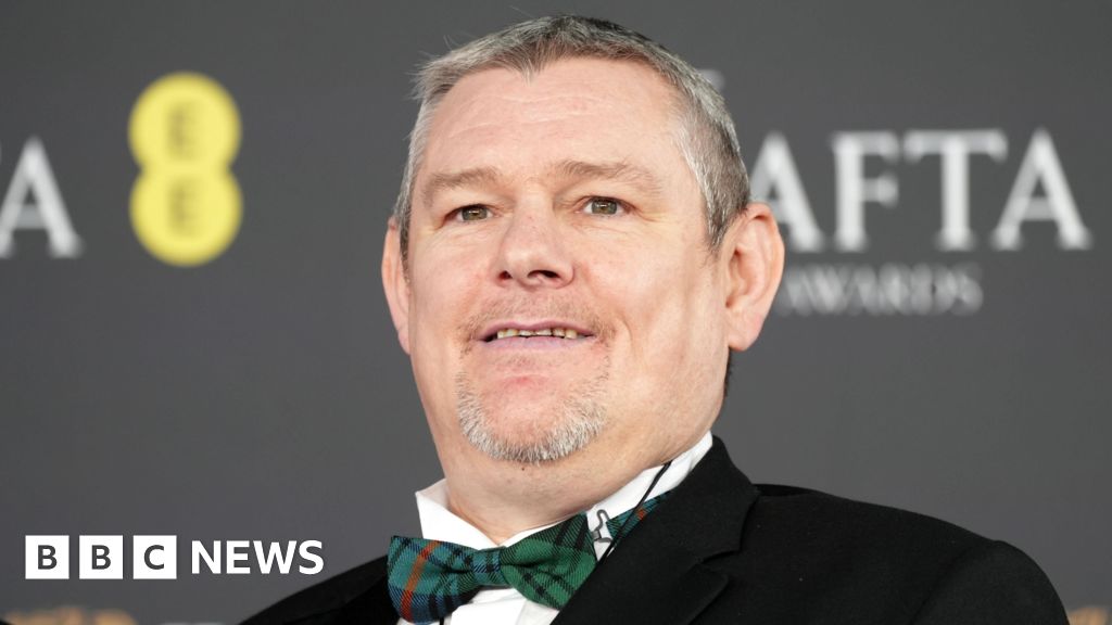 Saturday Night Live criticised for 'hurtful' Tourette's sketch