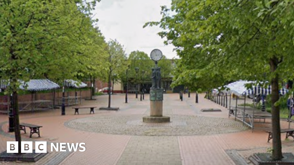 bbc.co.uk - Sonia Kataria - New statue to replace Staveley's stolen 'heritage' landmark