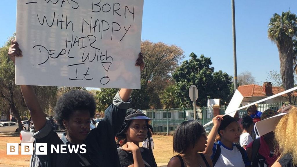 Pretoria Girls High Racism Protest Backed By SA Minister - BBC News