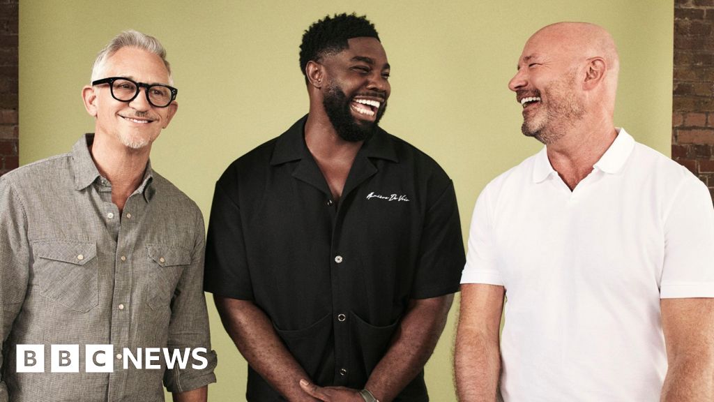 Gary Lineker takes football podcast to Netflix