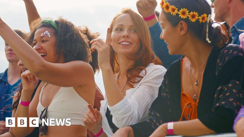 StubHub ukarany grzywną za ukrywanie pełnych cen biletów