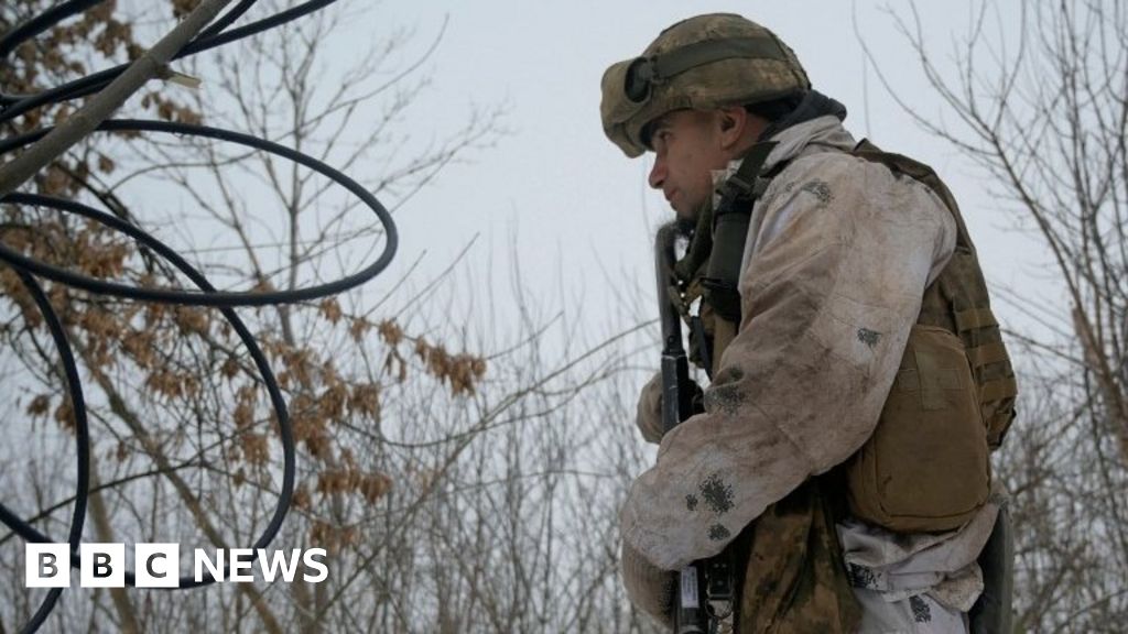 UK PM mulls bigger troop offer amid Ukraine crisis