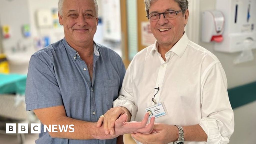 10 years after UK’s first hand transplant, patient and surgeon meet again