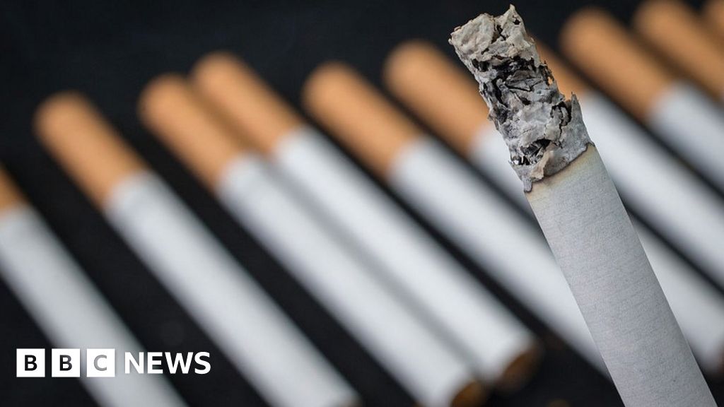 Rewards for South Korea soldiers who quit smoking BBC News