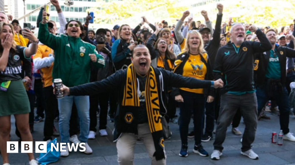 US-based fans ready to wake up early for Black Country derby - BBC News